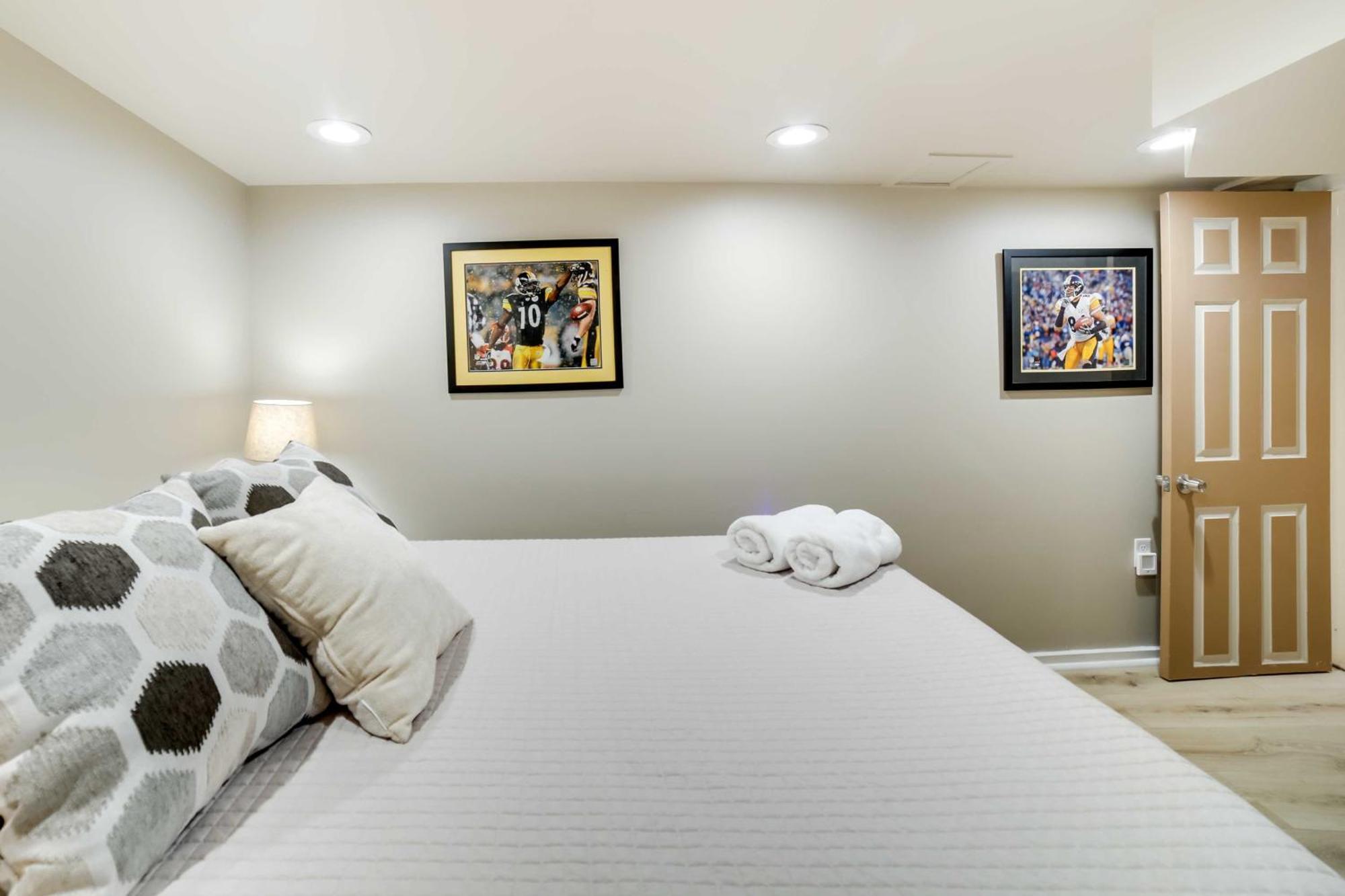 Shadyside House - 100 Feet To Walnut Street! Holiday home